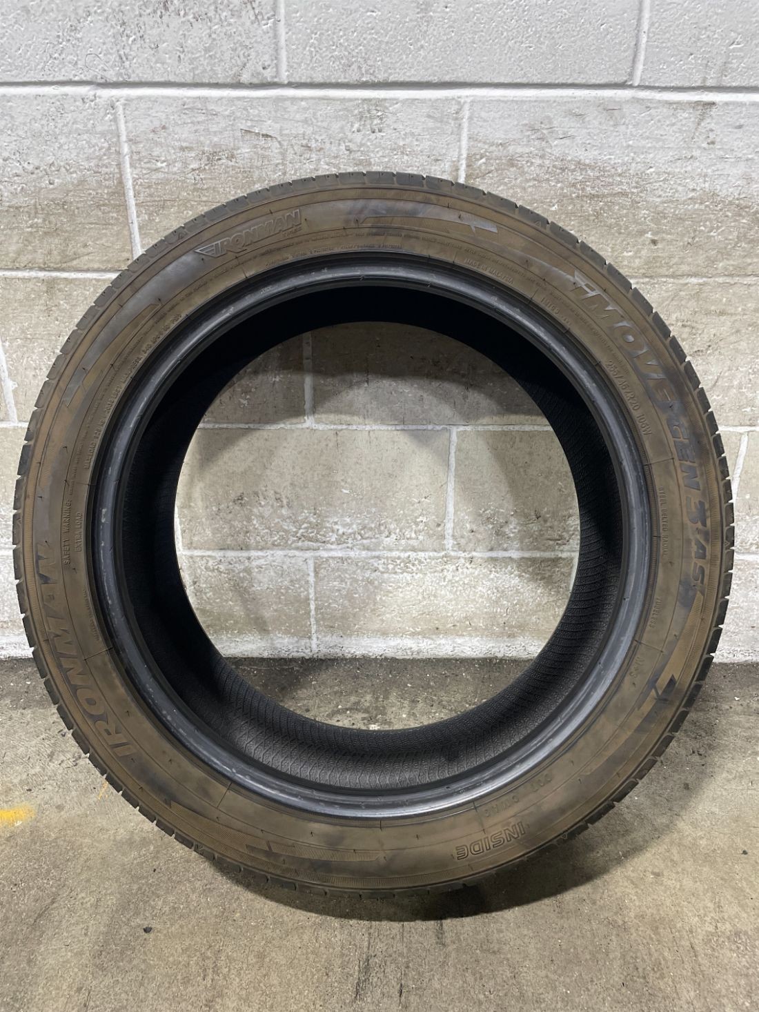 1x P255/45R20 Ironman iMOVE GEN 3 AS 8/32 105 W Used Tire 2554520