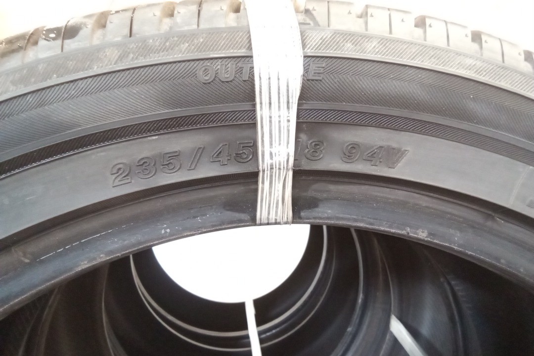 Set of 4 Used 235/45R18 YOKOHAMA YK-GTX ALL SEASON Tires w/ 11/32 Tread