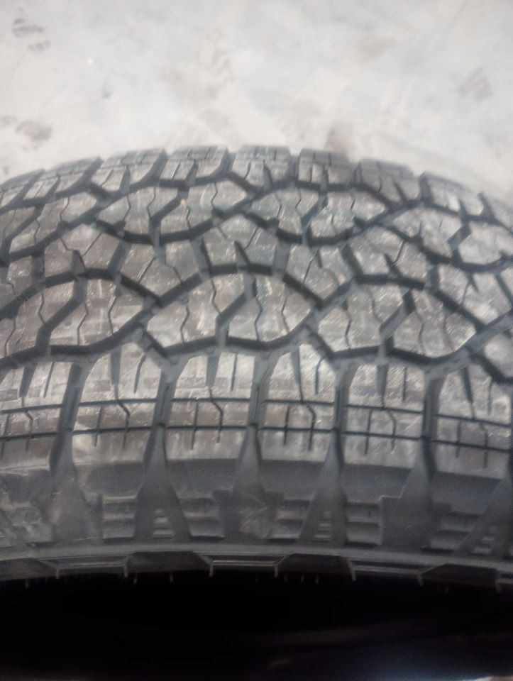 Patched 275/60 R20 115S Tire Goodyear Trailrunner AT 11/32 Tread Depth 3165367