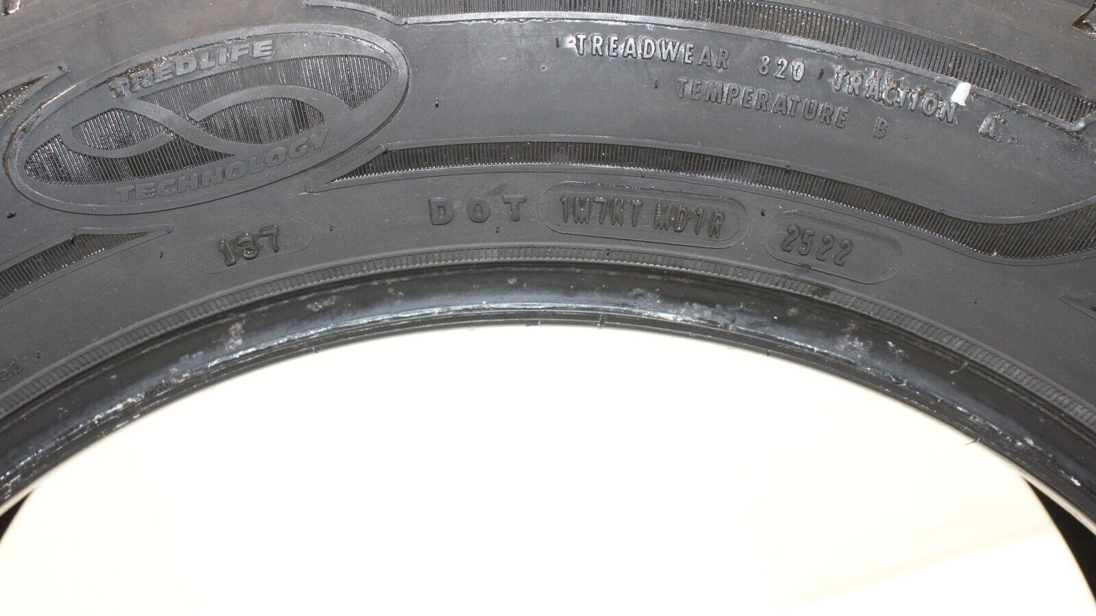 GOODYEAR ASSURANCE MAXLIFE 215/60 R17 96H M+S 8/32 NDS OEM ??-FOUR USED TIRES-