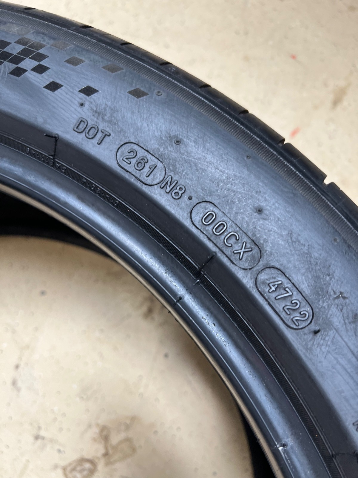 1 – NICE 275/40R21 XL (107W) Michelin Pilot Sport EV Acoustic (MO1) – 7115