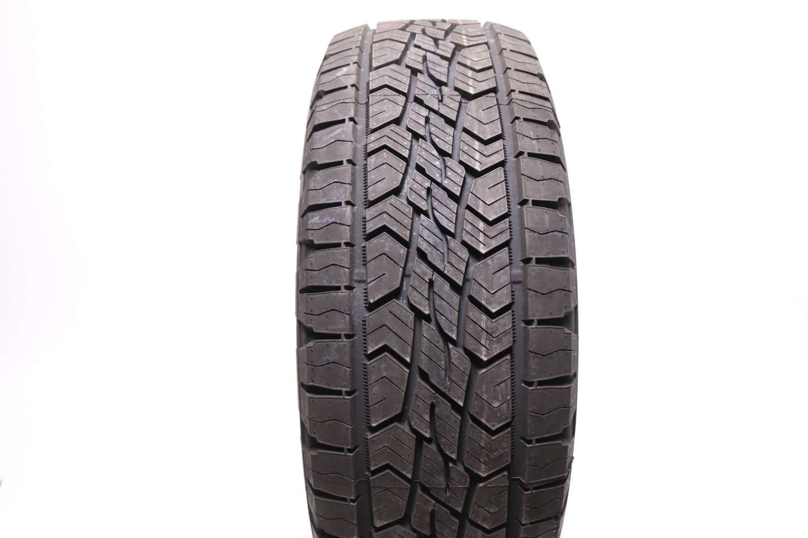 Set of 2 Used 255/60R18 Continental CrossContact ATR – 108H – 11-11.5/32