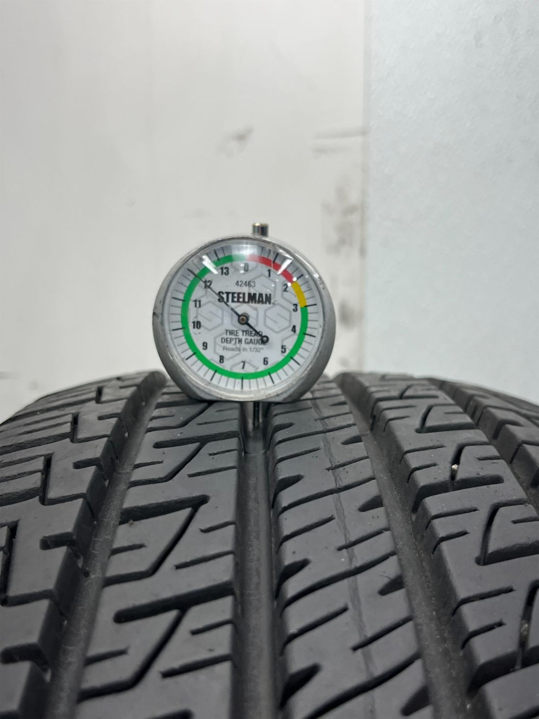 1 Used P225/55R19 Goodyear Assurance MaxLife 99 V – 12/32
