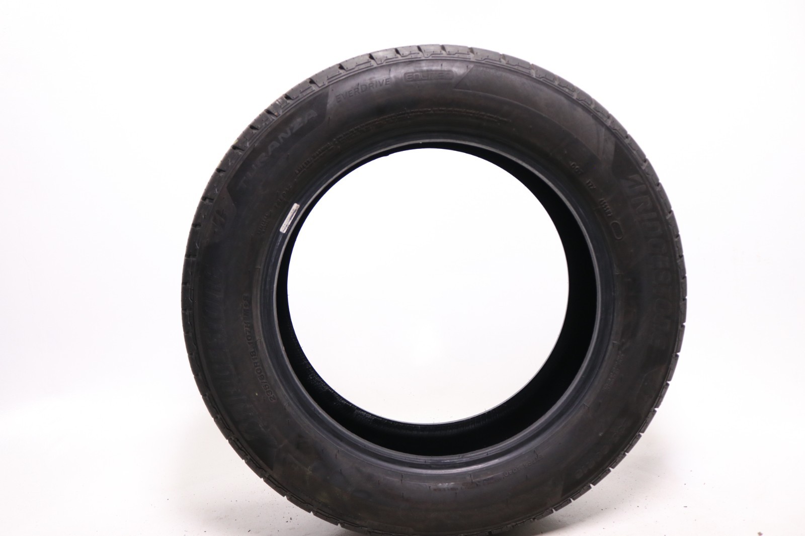 Set of 2 Used 235/60R18 Bridgestone Turanza EverDrive Enliten 107H – 10.5-11/32