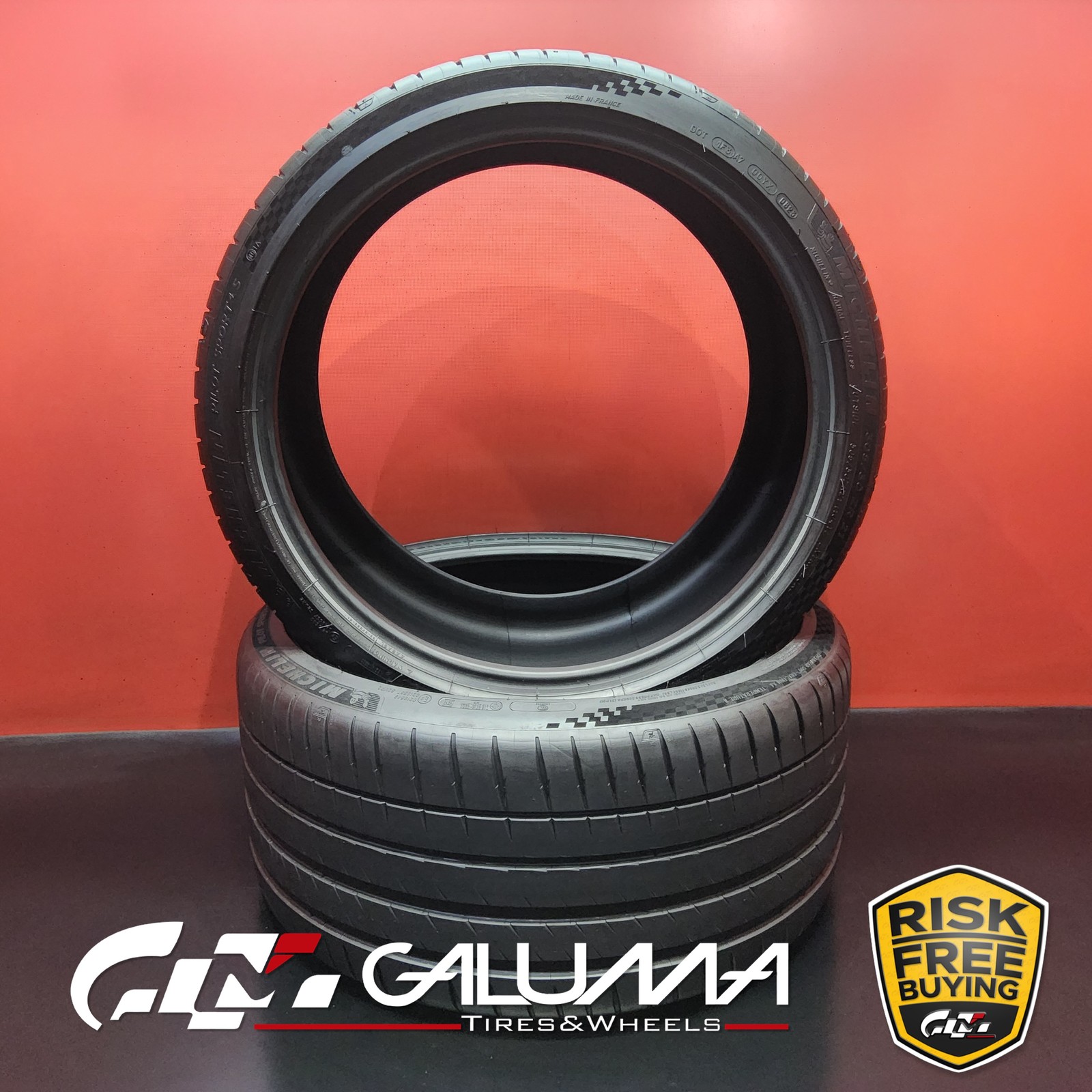 Set of 2 Tires LikeNEW Michelin Pilot Sport 4S MO1A 305/30ZR21 No Repairs #96210