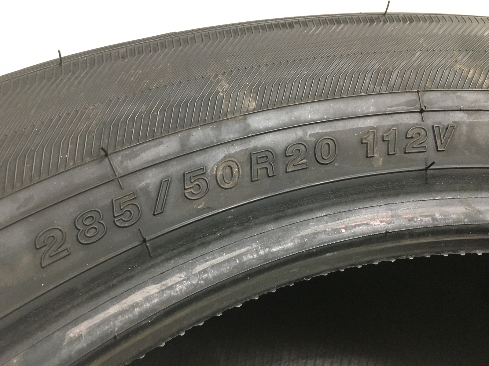 [1] Yokohama Geolandar H/T G056 P285/50R20 285 50 20 Tire – Driven Once
