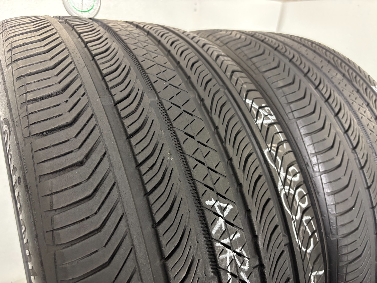 NO SHIPPING ONLY LOCAL PICK UP 2 Tires 285 40 21 Continental Pro Contact TX N0