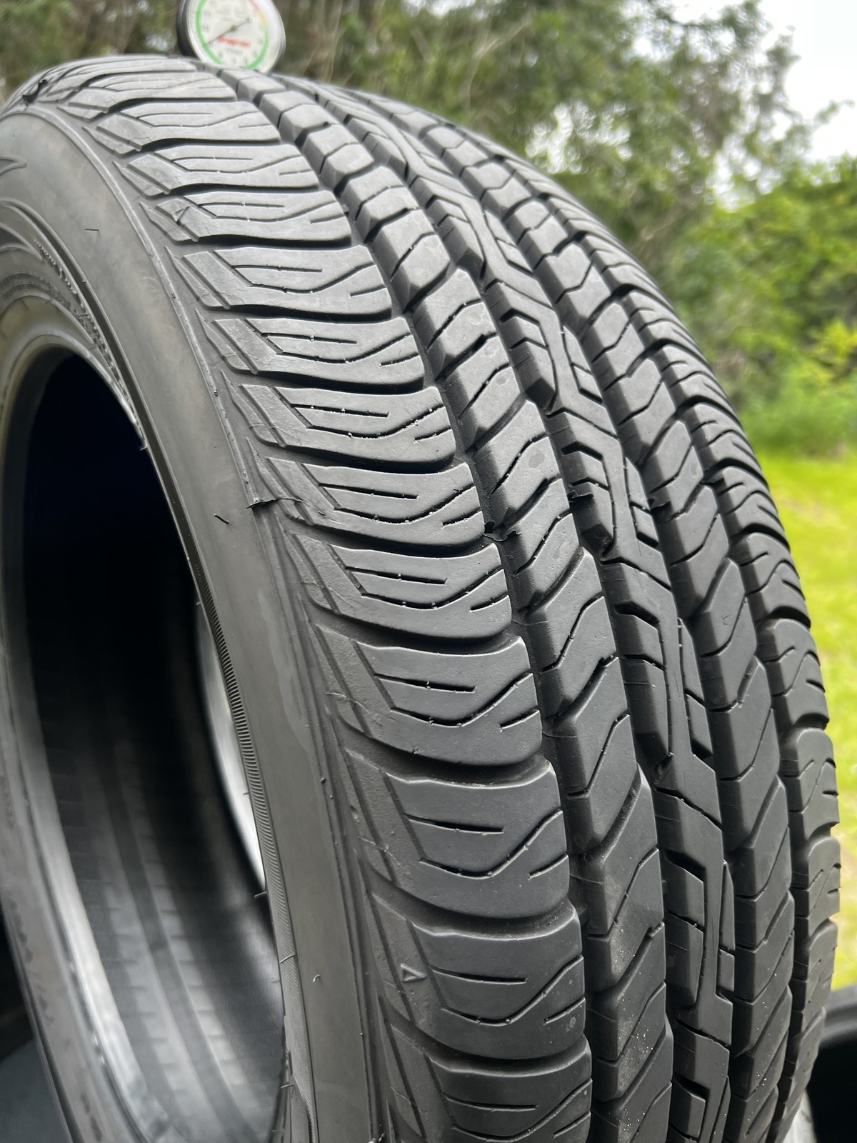 1 Tire Dunlop Signature II 215/60R17 96T DOT.0423 9/32