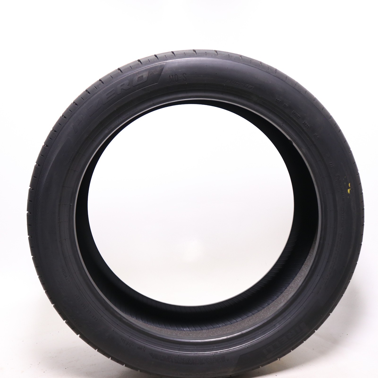 Set of 4 New 285/40R22 & 325/35R22 Pirelli P Zero PZ5 MO-S PNCS Fits GLE GLS