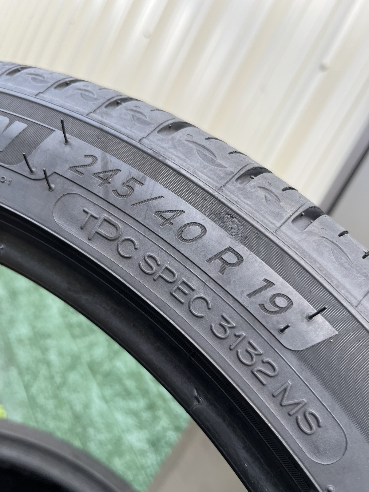1 Tire Michelin Primacy Tour A/S ZP TPC 245/40R19 94V DOT.0824 7.5/32