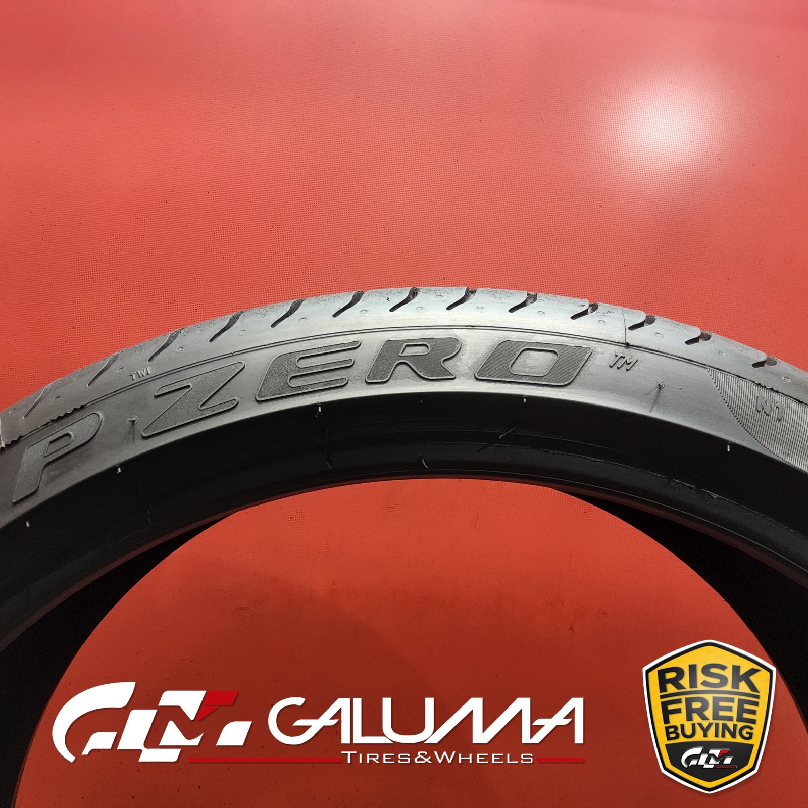 1 (One) Tire Pirelli P Zero (N1) 245/35ZR20 245/35/20 2453520 97Y #94221