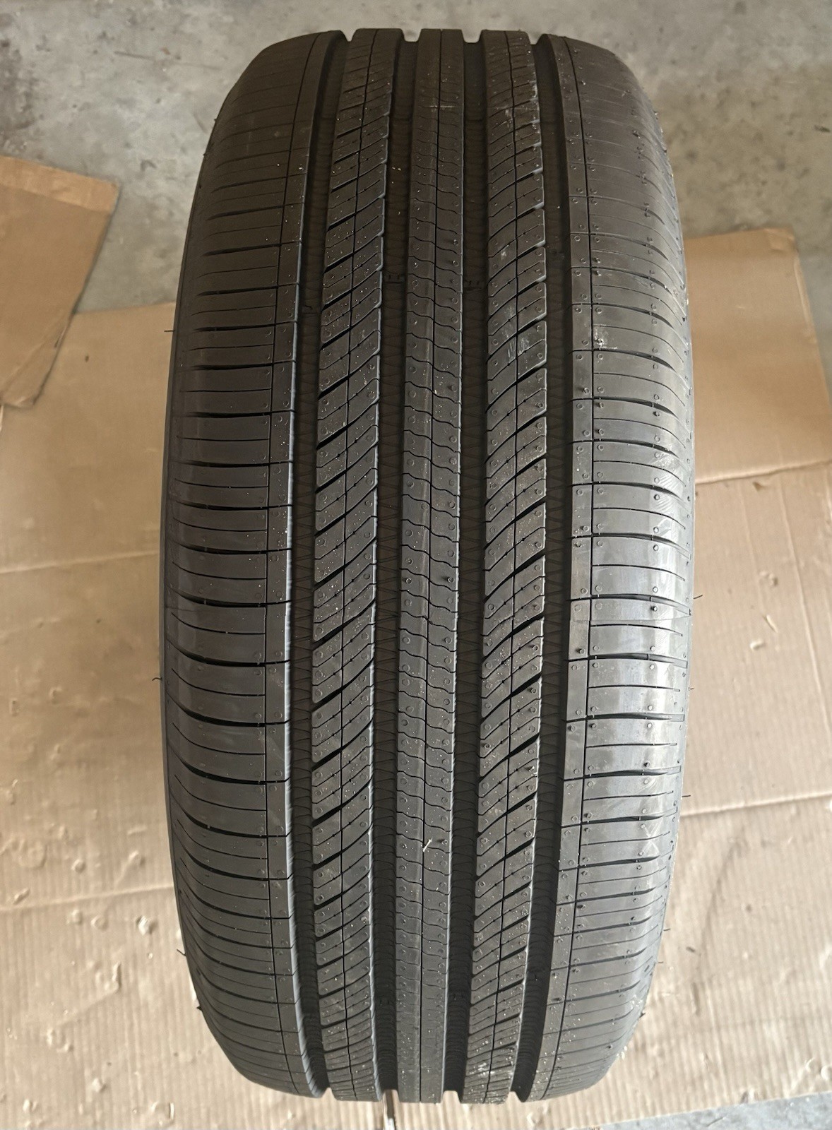1 x Hankook iON evo AS SUV 255/50R19 107V XL IH01A Tire