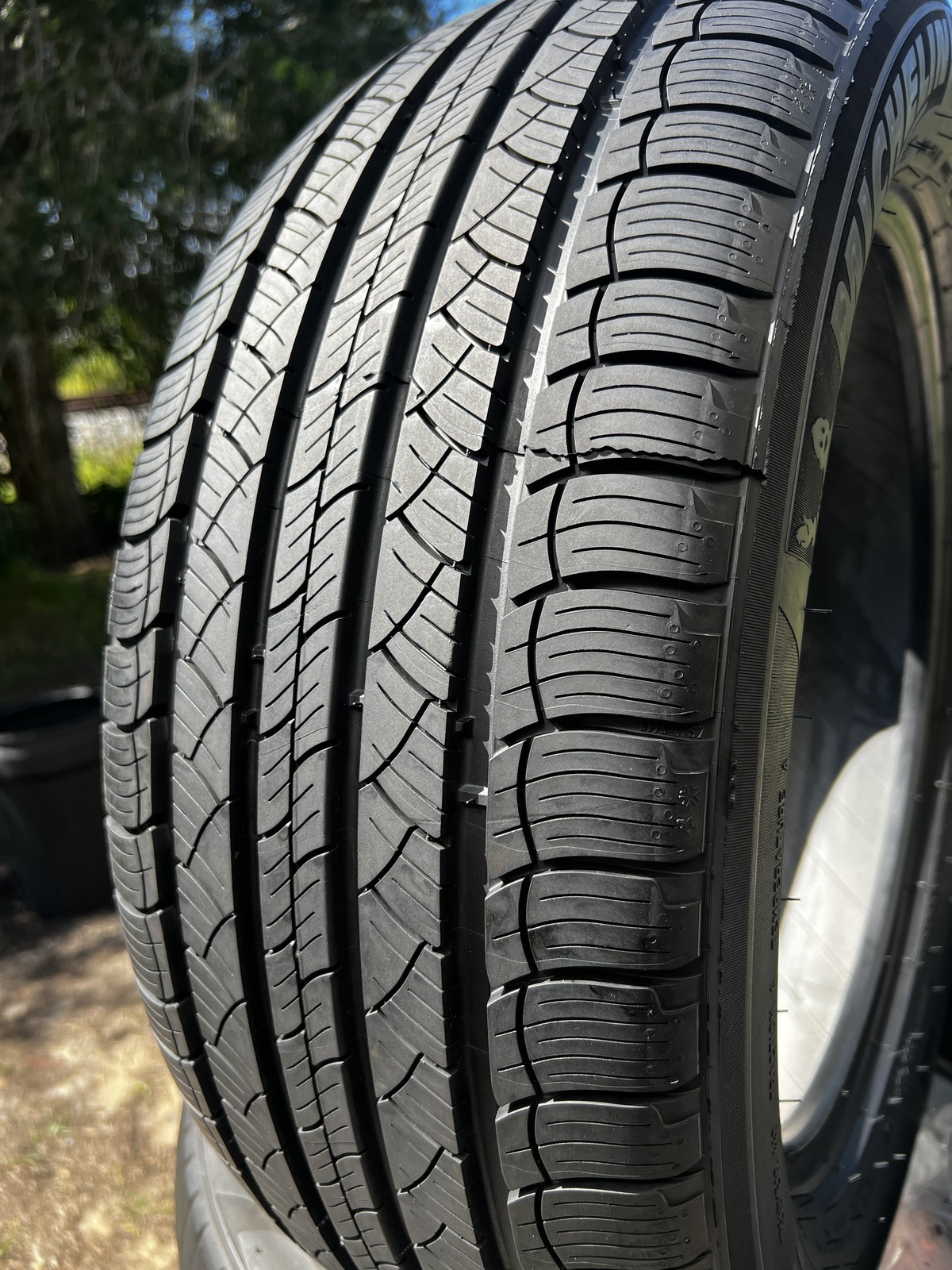 1 New Michelin Latitude Tour HP NO 235/55R19 101V DOT.4624 10/32 New
