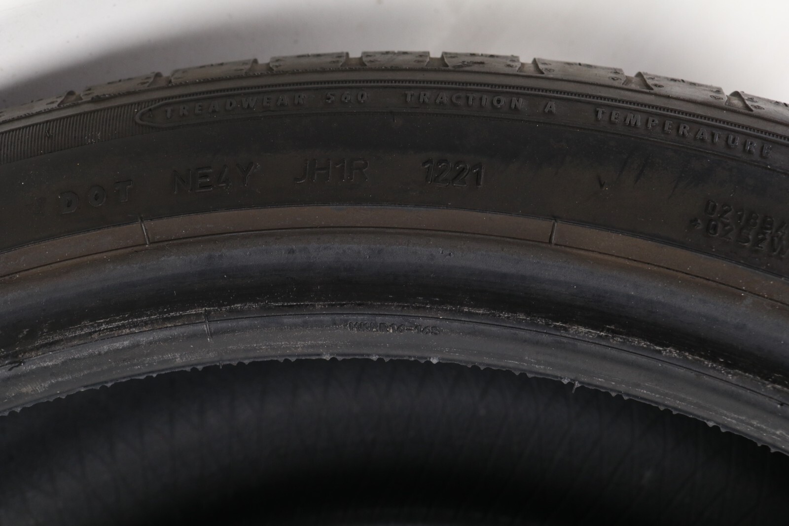 Set of 2 Used 285/40R20 Goodyear Eagle Sport MOExtended – 108V – 7-8/32