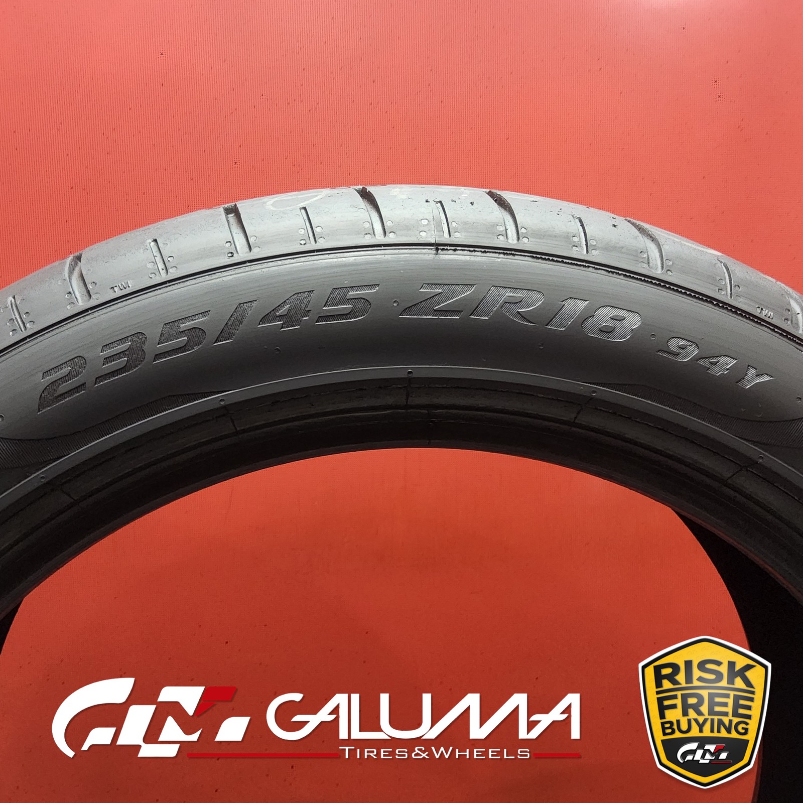 1 Tire LikeNEW Pirelli P Zero (N1) 235/45ZR18 235/45/18 2354518 94Y #95946