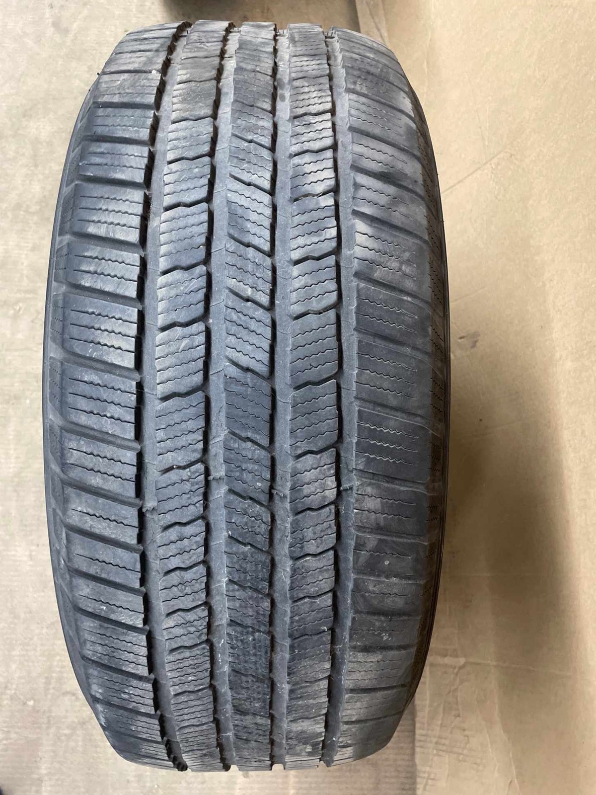 (B) MICHELIN DEFENDER LTX M/S 255/50R20 109H EXTRA LOAD DOT 4822 7/32NDS