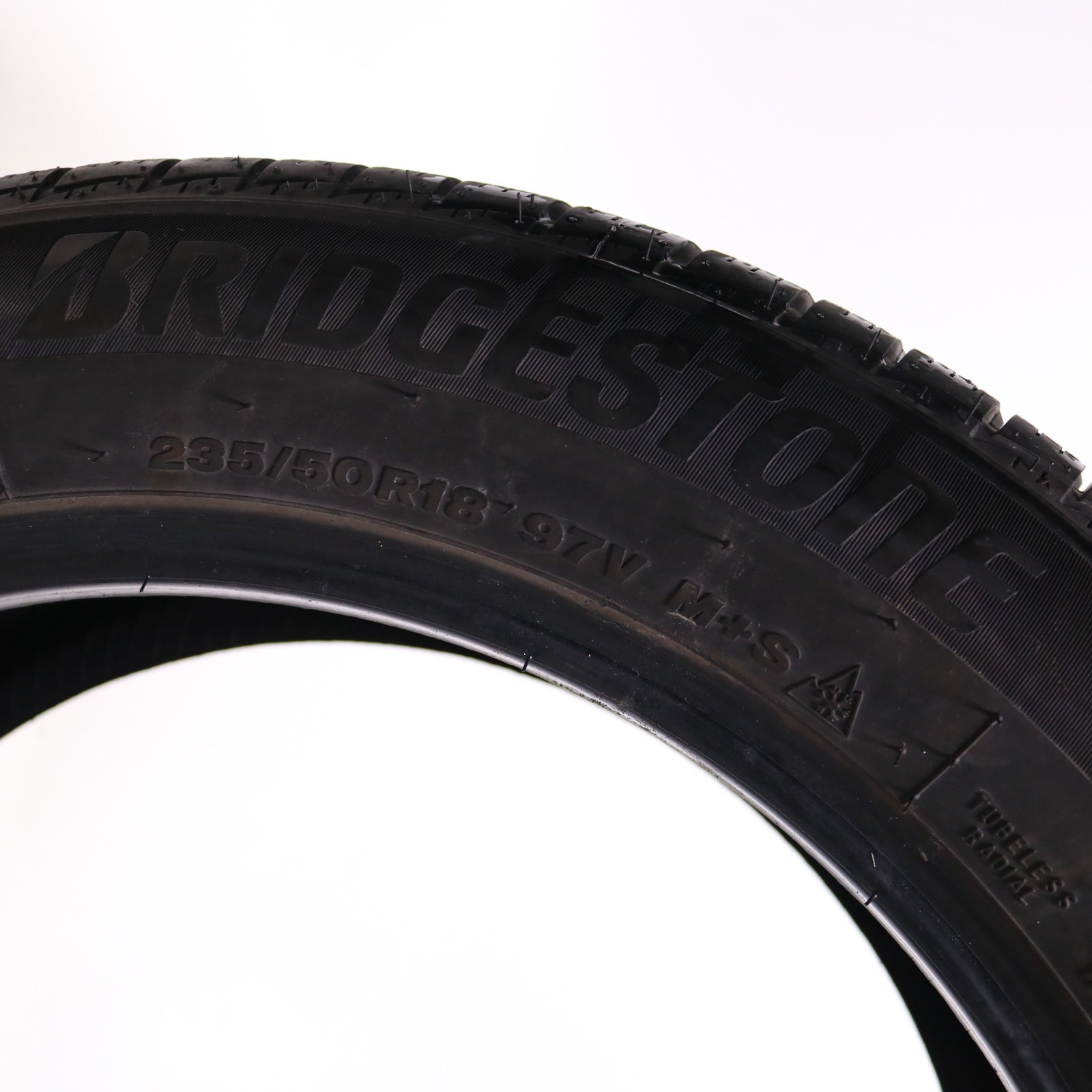 Used 235/50R18 Bridgestone WeatherPeak – 97V – 9/32