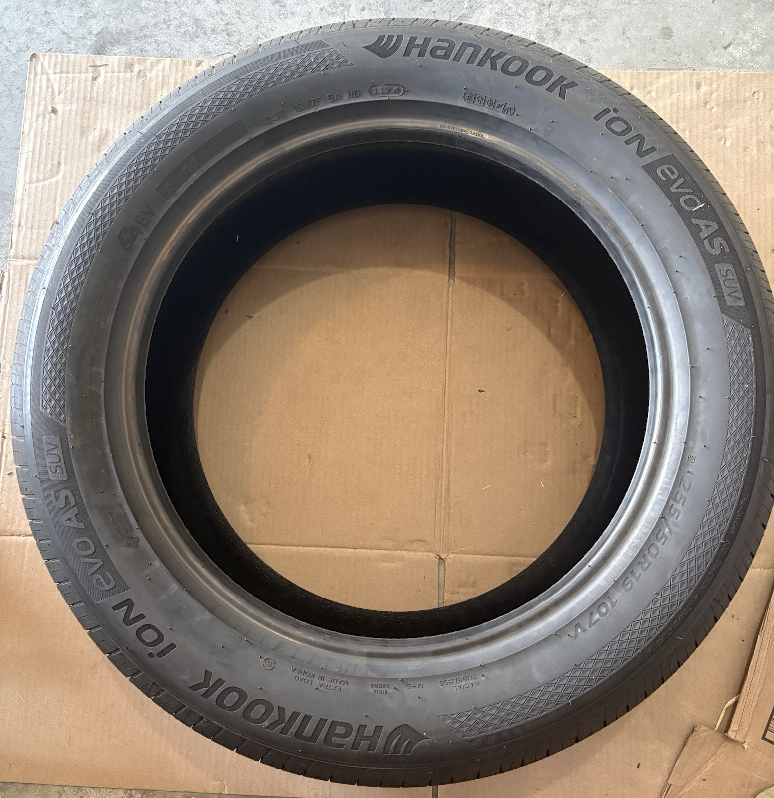 1 x Hankook iON evo AS SUV 255/50R19 107V XL IH01A Tire