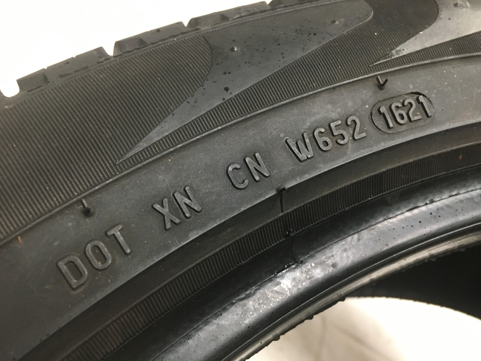 [1] PIrelli Scorpion Verde All Season P275/40R21 275 40 21 Tire 7.5-8.25/32