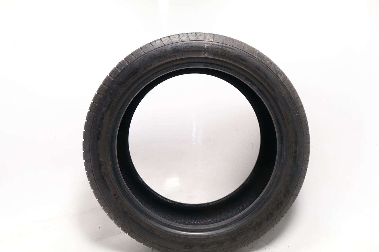 Set of 2 Used 285/40R20 Goodyear Eagle Sport MOExtended – 108V – 7-8/32
