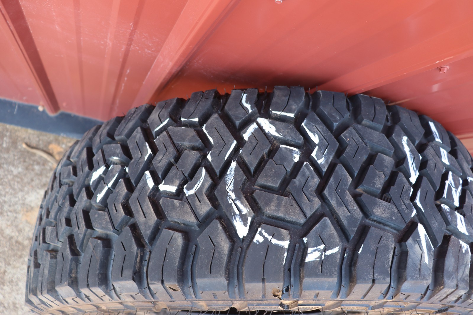 TIRE FURY COUNTRY HUNTER R/T 37X12.50 R20 LT 20″ 126Q