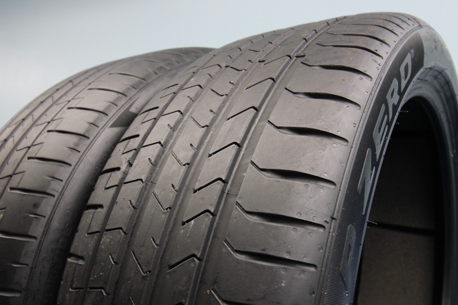 2 Used Pirelli Pzero ★ PZ4 PNCS 255/40R21 255/40/21 2554021 102Y