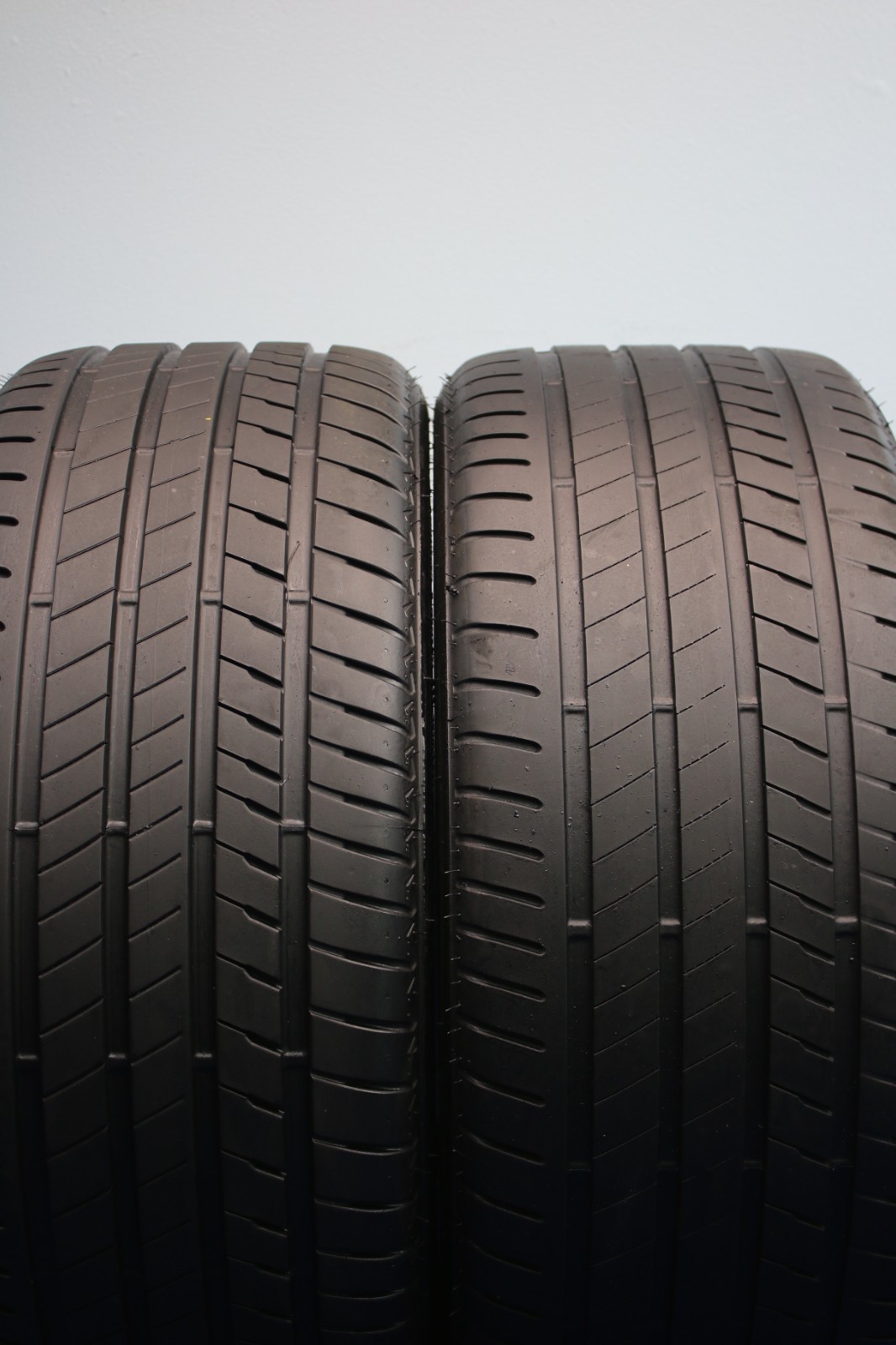 2 Used Bridgestone Alenza 001 ★ RFT RSC 275/40R20 275/40/20 2754020 106W