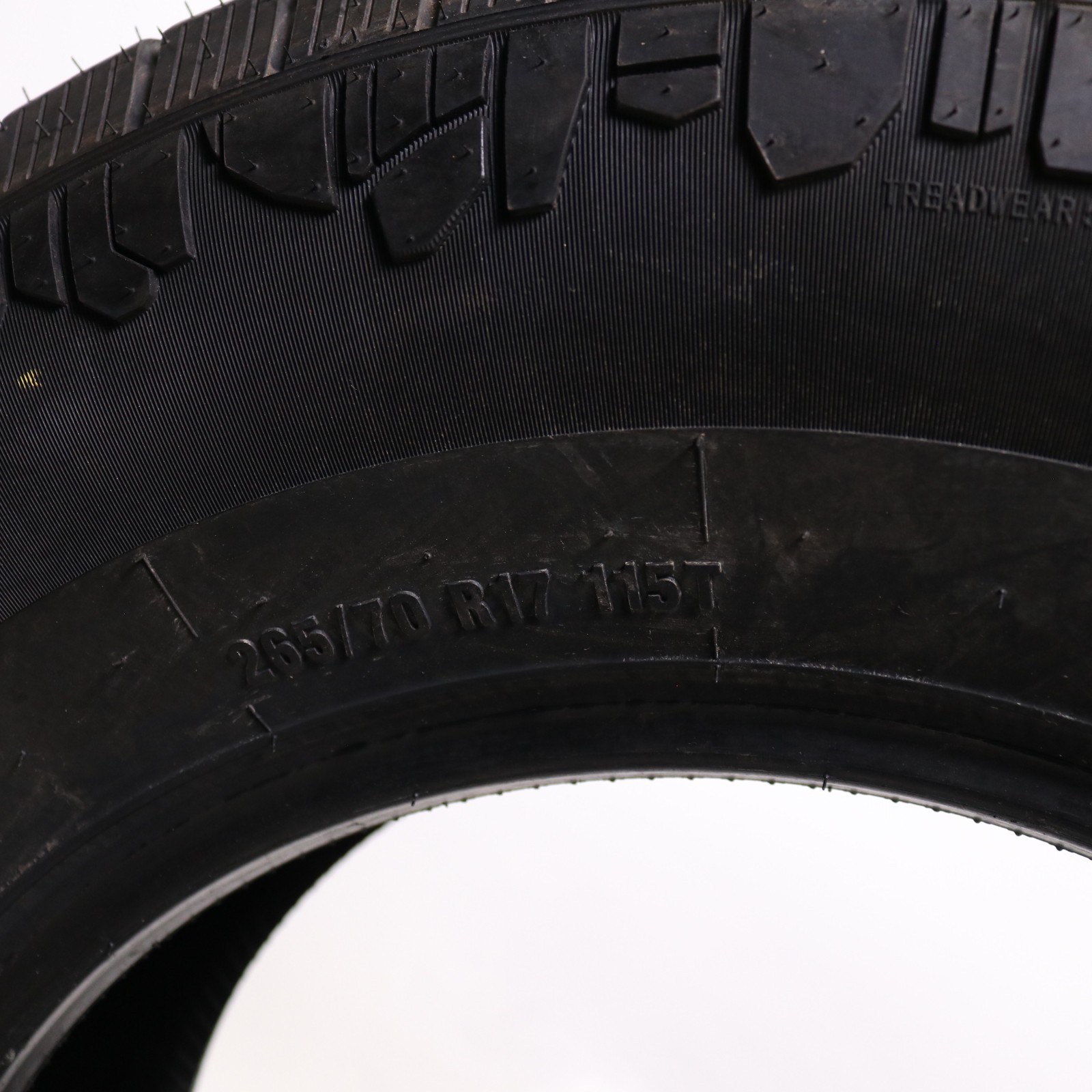 Set of 2 Take Off 265/70R17 Mohave Highway Terrain – 115T 9.5-10.5/32 No Repairs