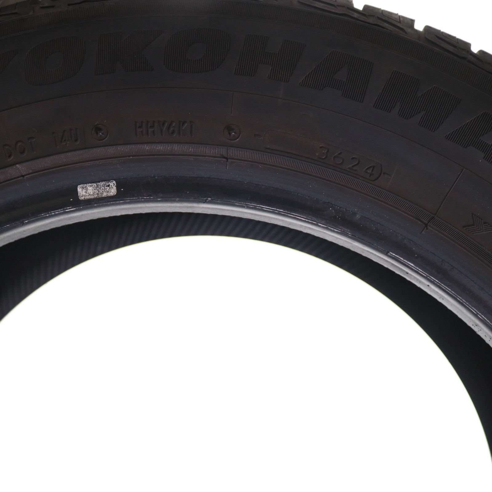 Set of 2 Used 245/55R19 Yokohama YK-CTX – 103H – 8.5-9.5/32 No Repairs