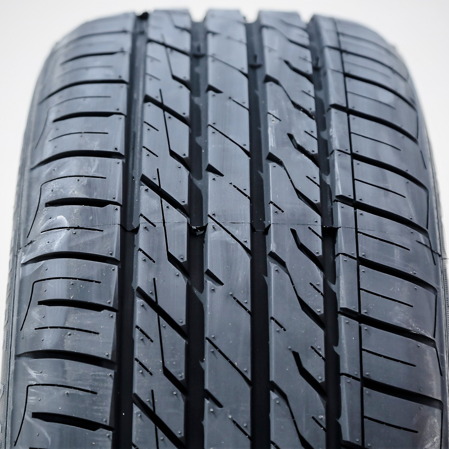 4 Tires Arroyo Grand Sport A/S 285/40R24 112V XL AS Performance