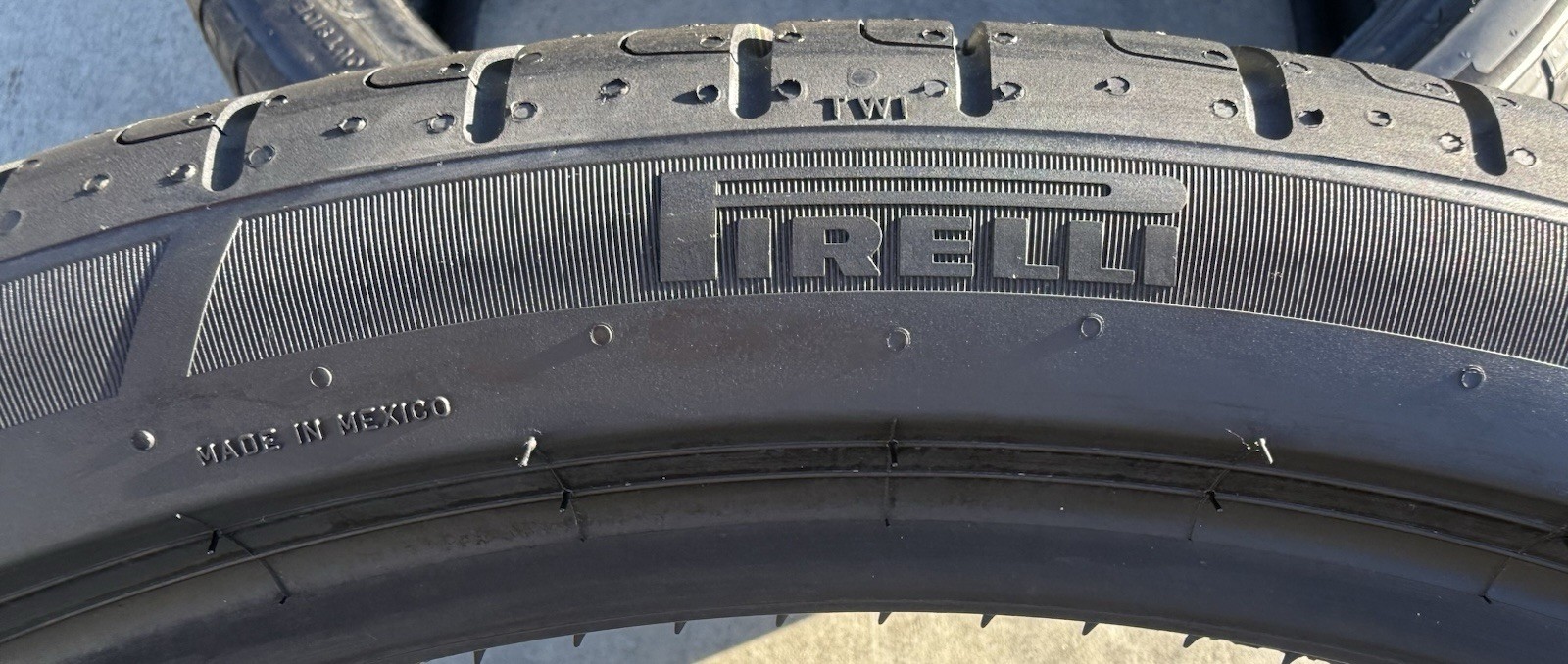 4X NEW Pirelli P Zero MS T0 Tesla ELECT NCS All Season 2X 235/35R20 2X 275/30R20