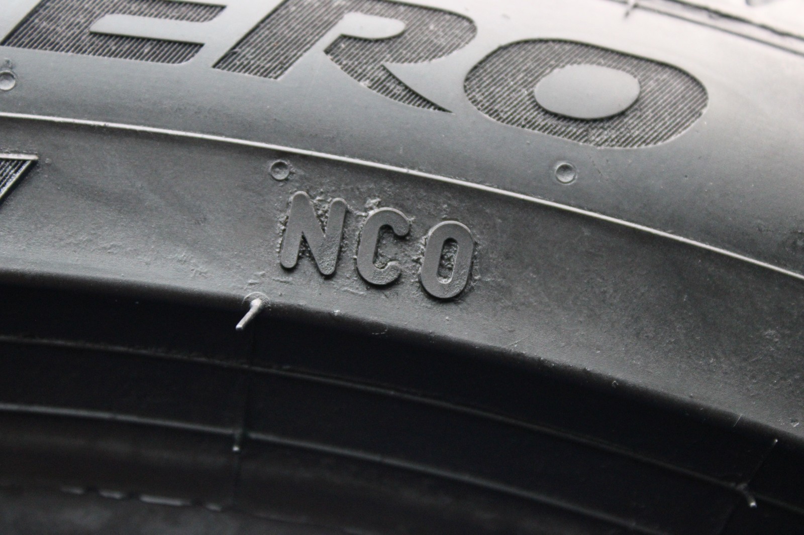 1 Used Pirelli Scorpion Zero A/S NCO 315/35R22 315/35/22 3153522 111V