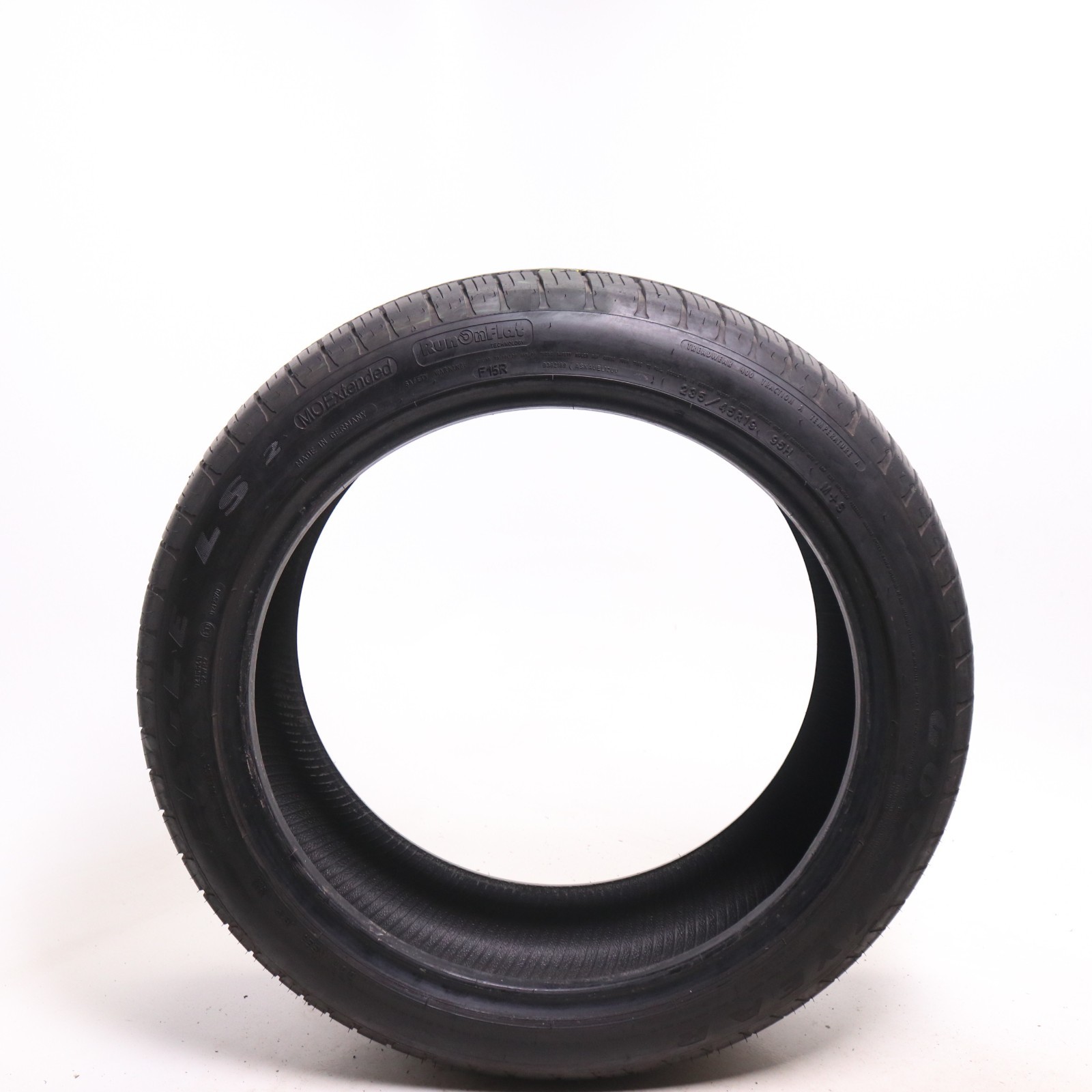 Set of 2 Used 235/45R19 Goodyear Eagle LS 2 MOExtended Run Flat – 95H – 9-10/32