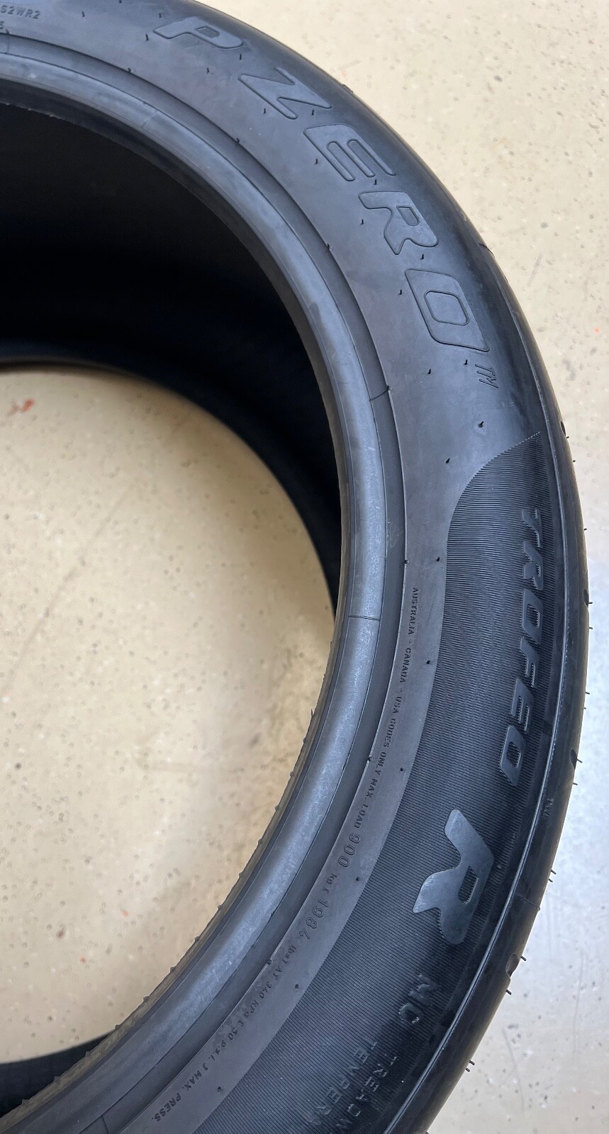 1 – NEW 285/35ZR20 XL (104Y) Pirelli P Zero Trofeo R (MC) McLaren – 2121
