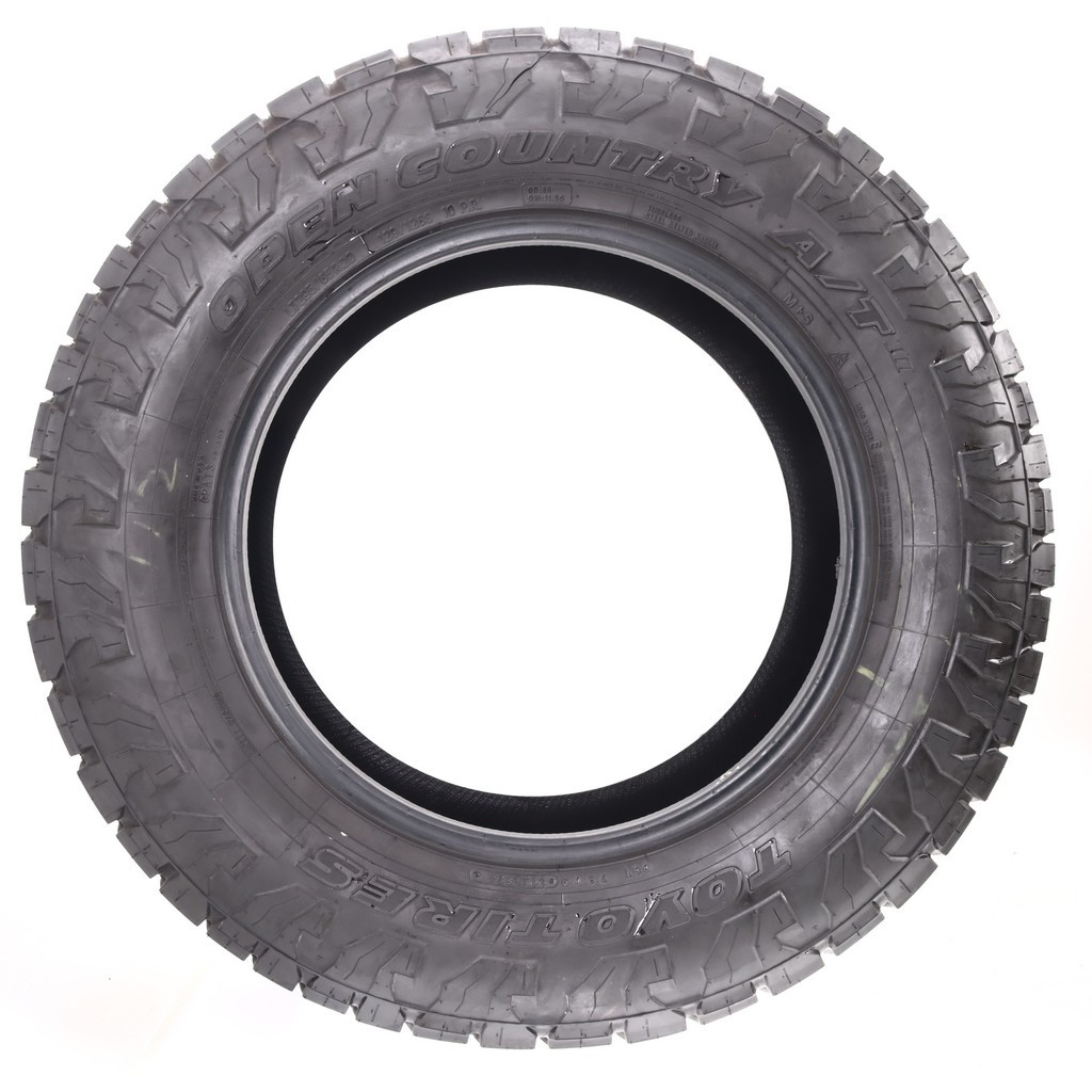 Used LT 295/65R20 Toyo Open Country A/T III 129/126S – 10.5/32