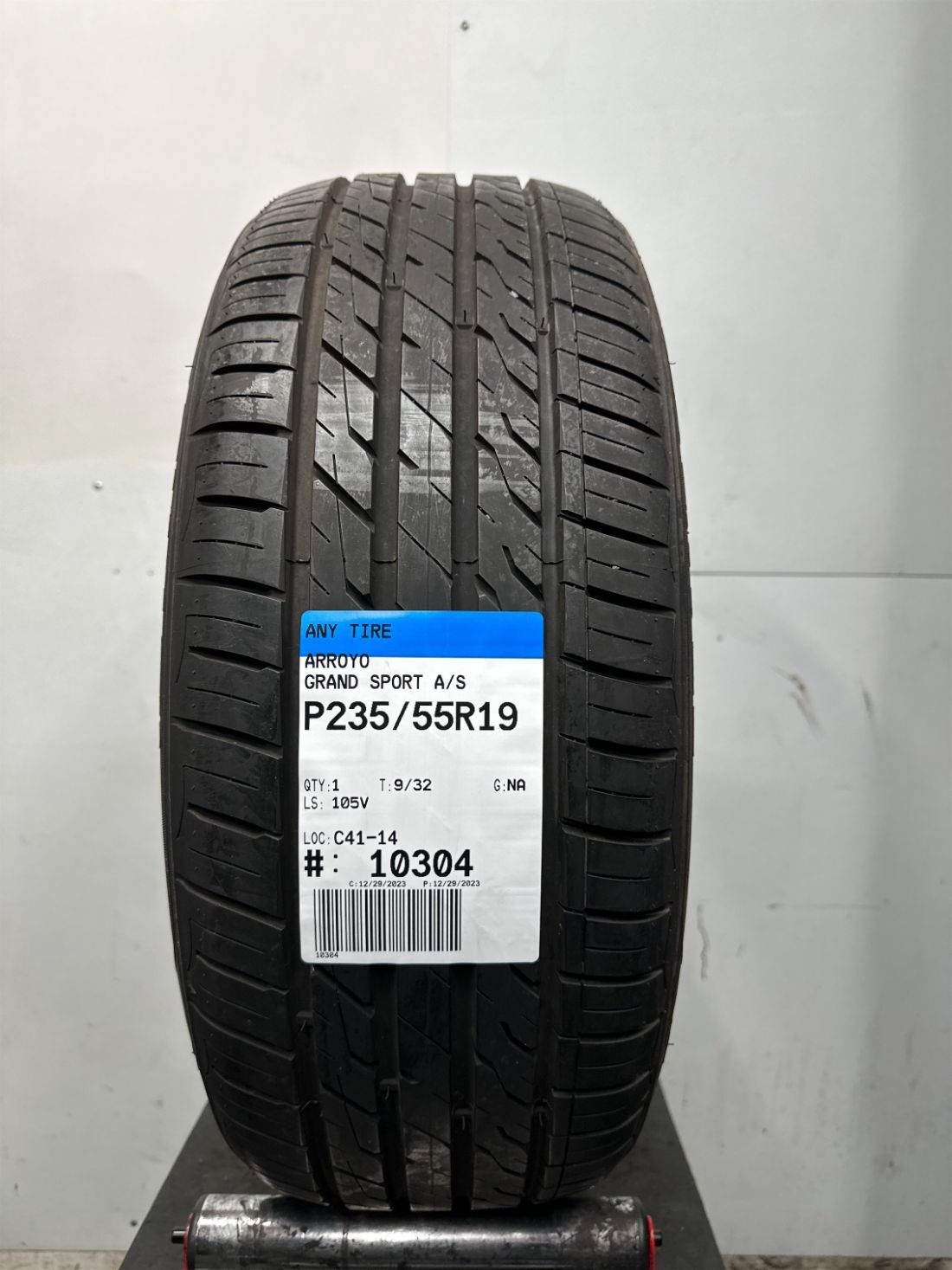 1 Used Arroyo Grand Sport A/S P235/55R19 2355519 235/55/19 105 V – 9/32