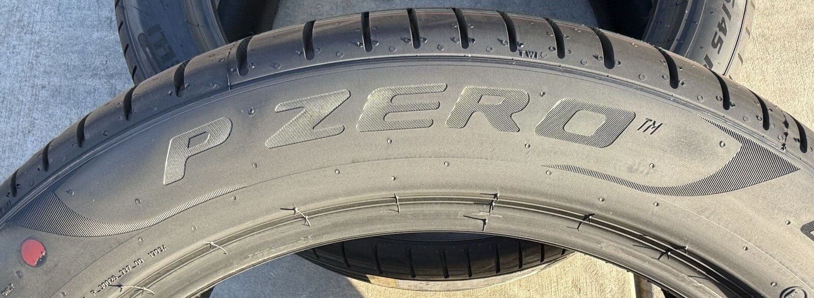 4X BRAND NEW Pirelli P Zero PZ4 Tesla Model S Tires 2X 255/45R19 & 2X 285/40R19!