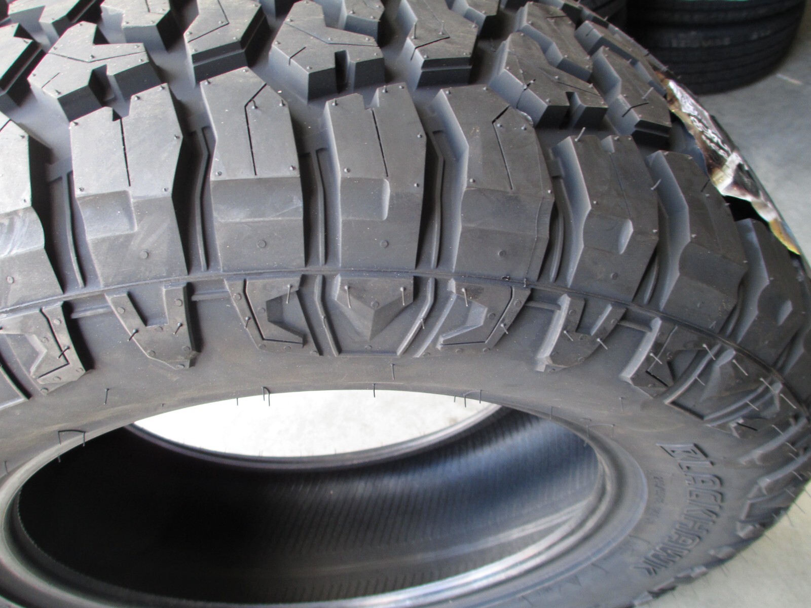 4 New LT 305/55R20 Blackhawk Ridgecrawler R/T Tires 55 20 3055520 R20 12 Ply F