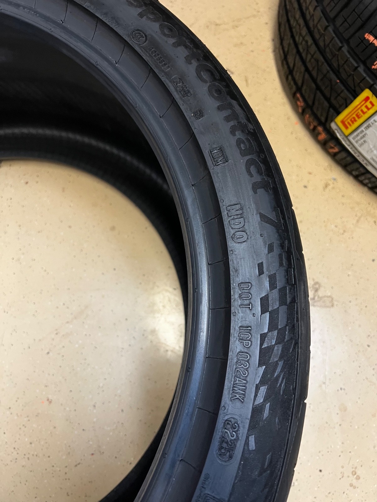 1 – TAKEOFF 325/30ZR21 XL (108Y) Continental SportContact 7 (ND0) Porsche – 4072