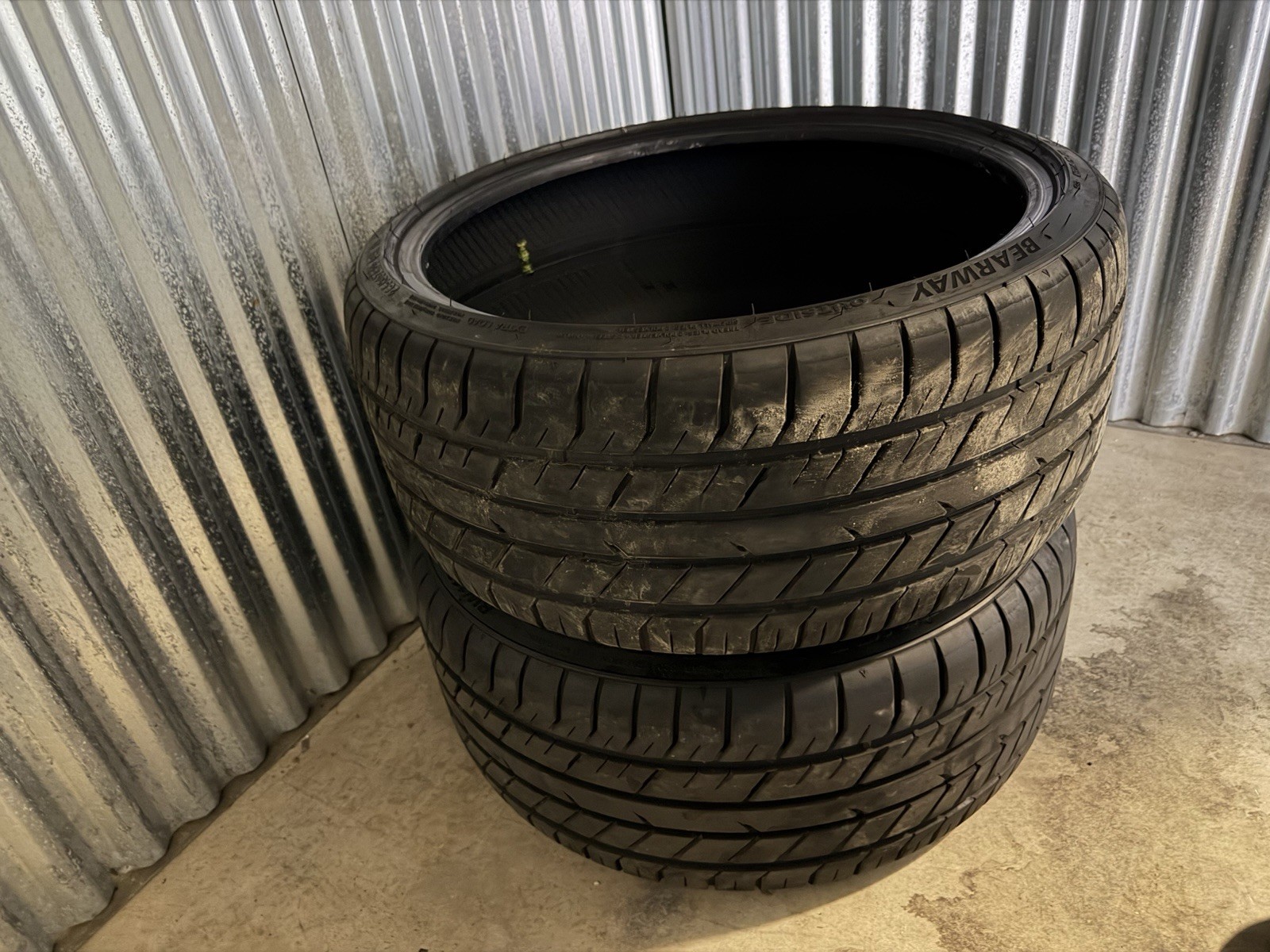 BEARWAY BW118 265/30R20 Performance All Season Tires Set of 2 Used