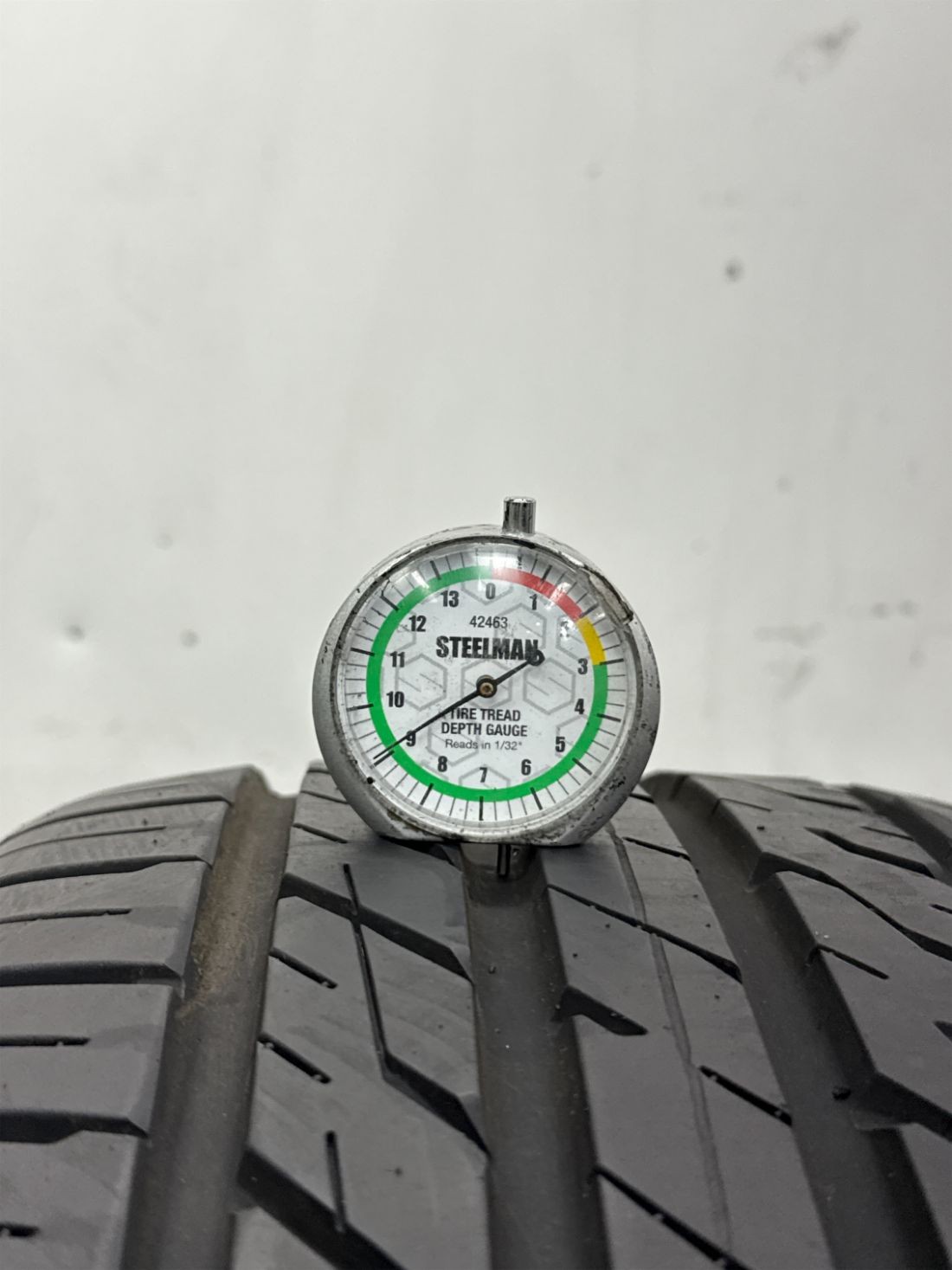 1 Used P235/50R17 Arroyo Grand Sport A/S 100 W – 9/32
