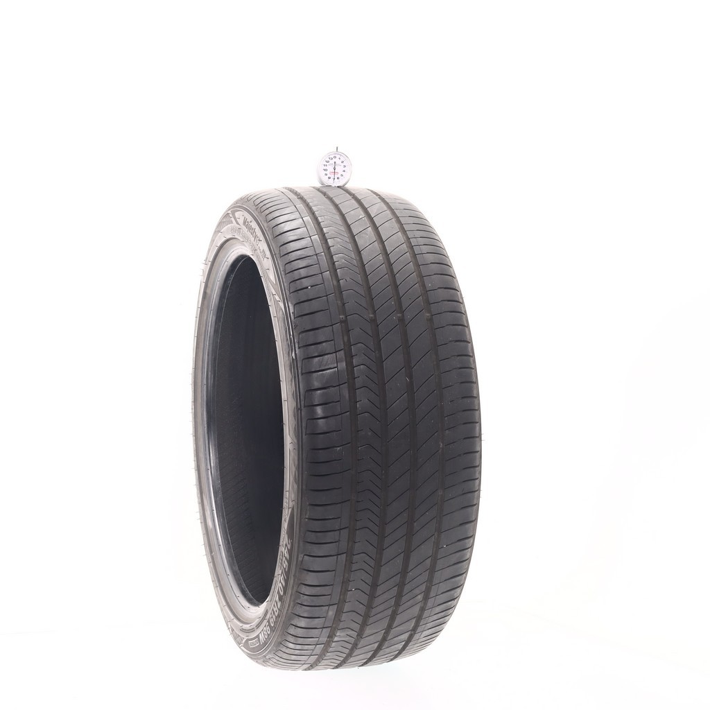 Set of (4) Used 245/40ZR19 Kumho Majesty 9 Solus TA91 98W – 7-8.5/32