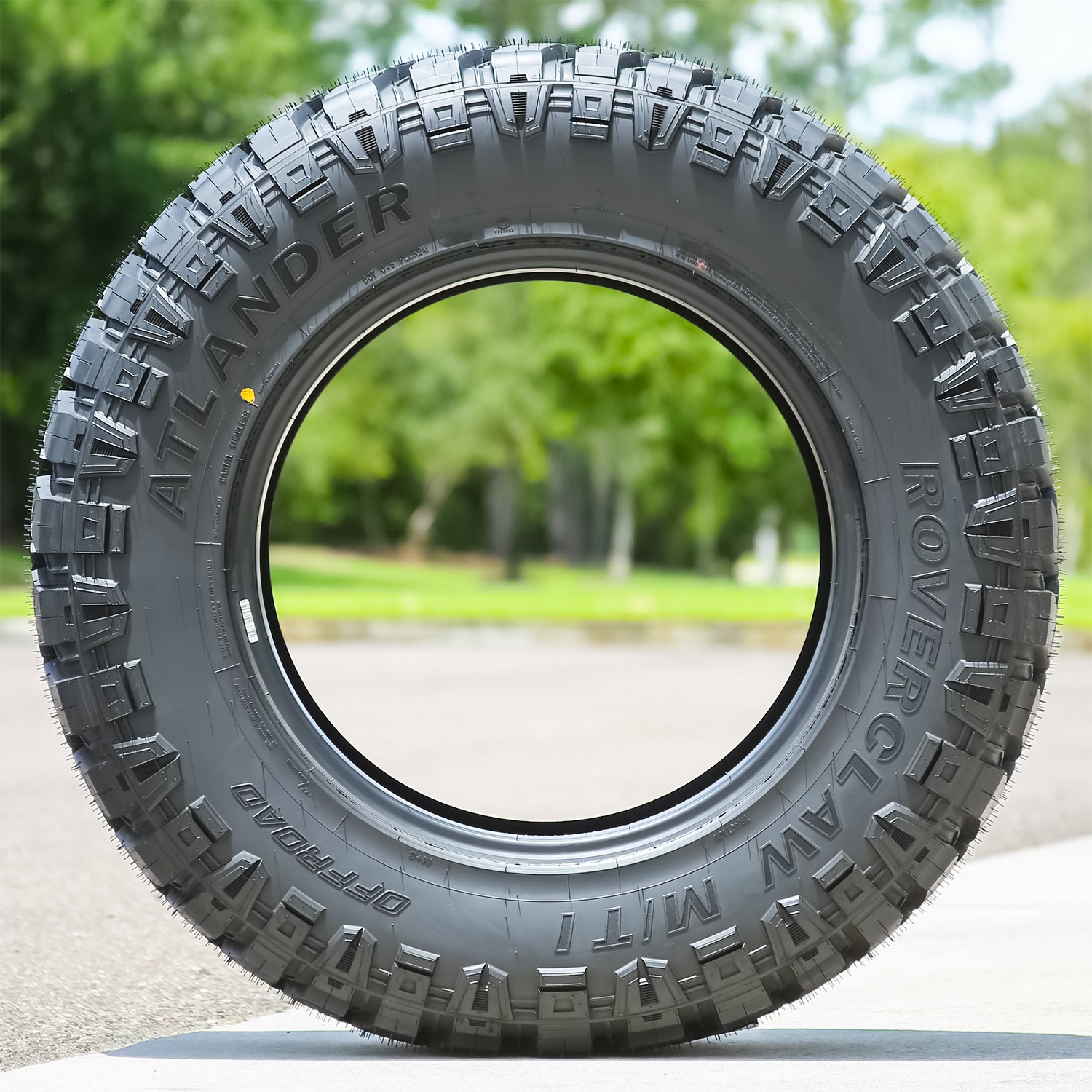 2 Atlander Roverclaw M/T I 305/70R16 124/121Q E 10 Ply Light Truck Tires