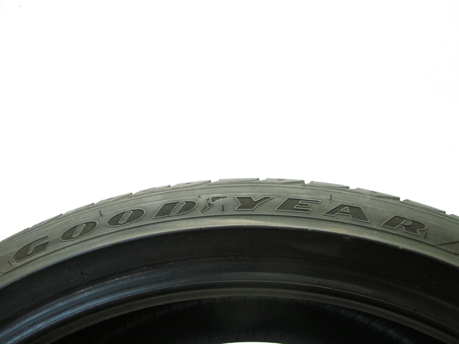 FIXED 7/32 USED GOODYEAR EAGLE SPORT 1 TIRE ALL SEASON 255/35/R19 96W DOT 0121 1