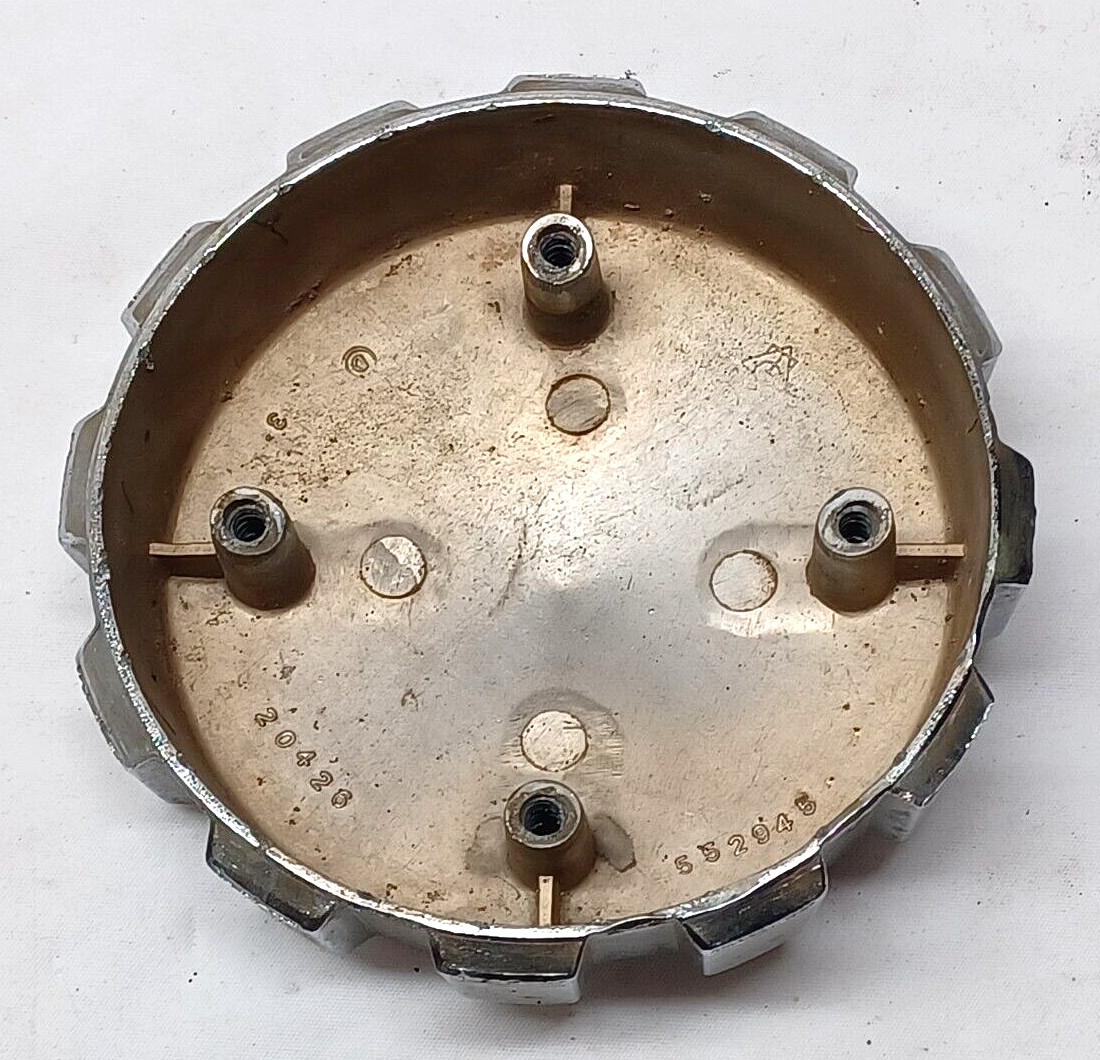 71-76 CHEVROLET MOTOR DIVISION IMPALA MONTE CARLO USED WHEEL CENTER CAP 552945