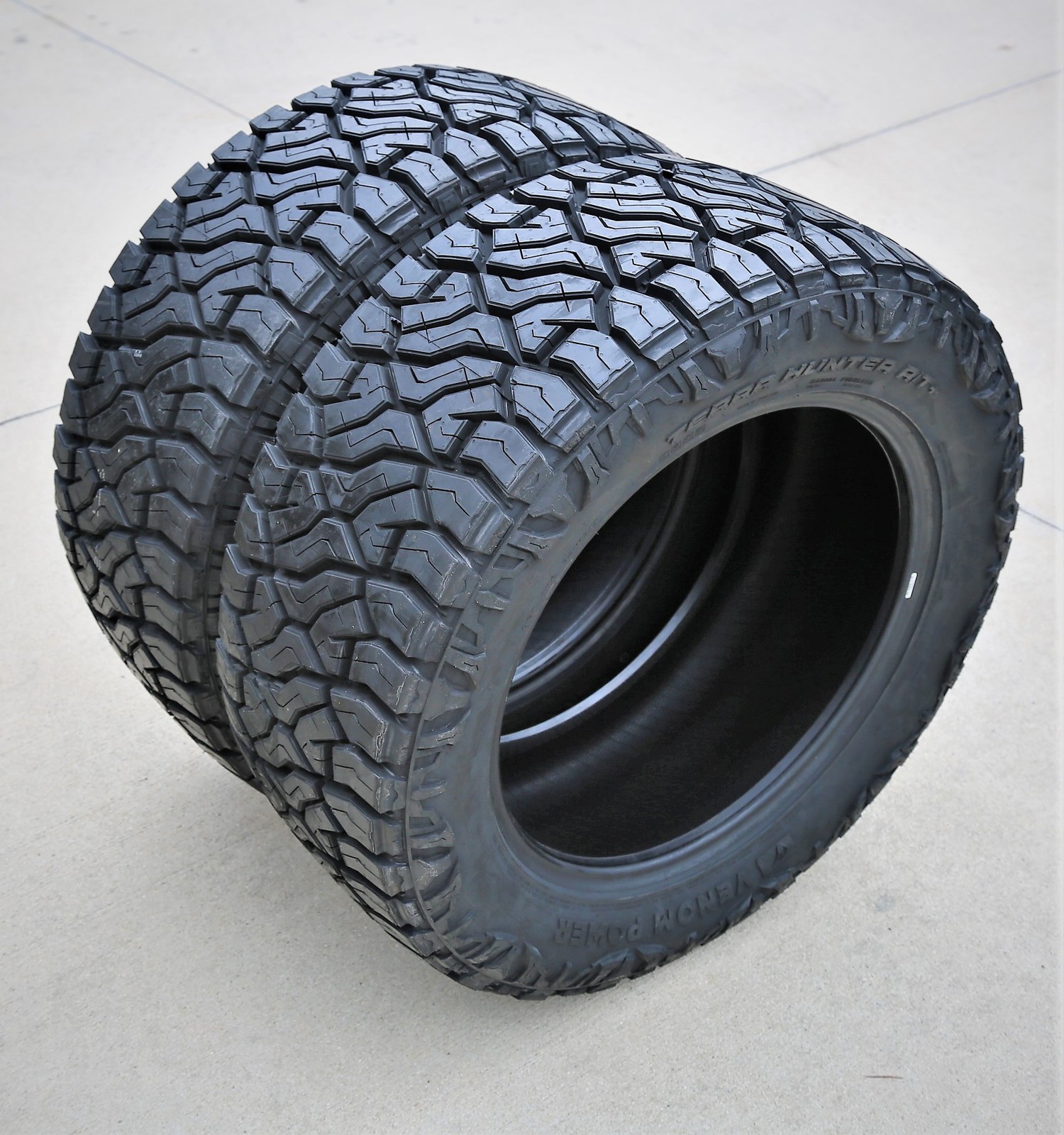 Tire Venom Power Terra Hunter R/T+ LT 35X14.50R20 Load F 12 Ply RT R/T