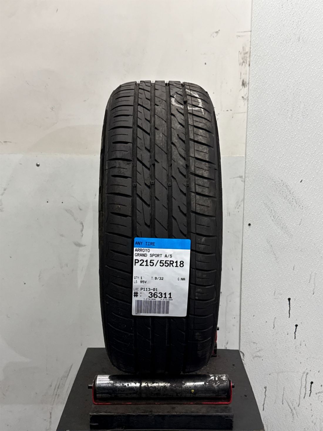 1 Used P215/55R18 Arroyo Grand Sport A/S 95 V – 9/32