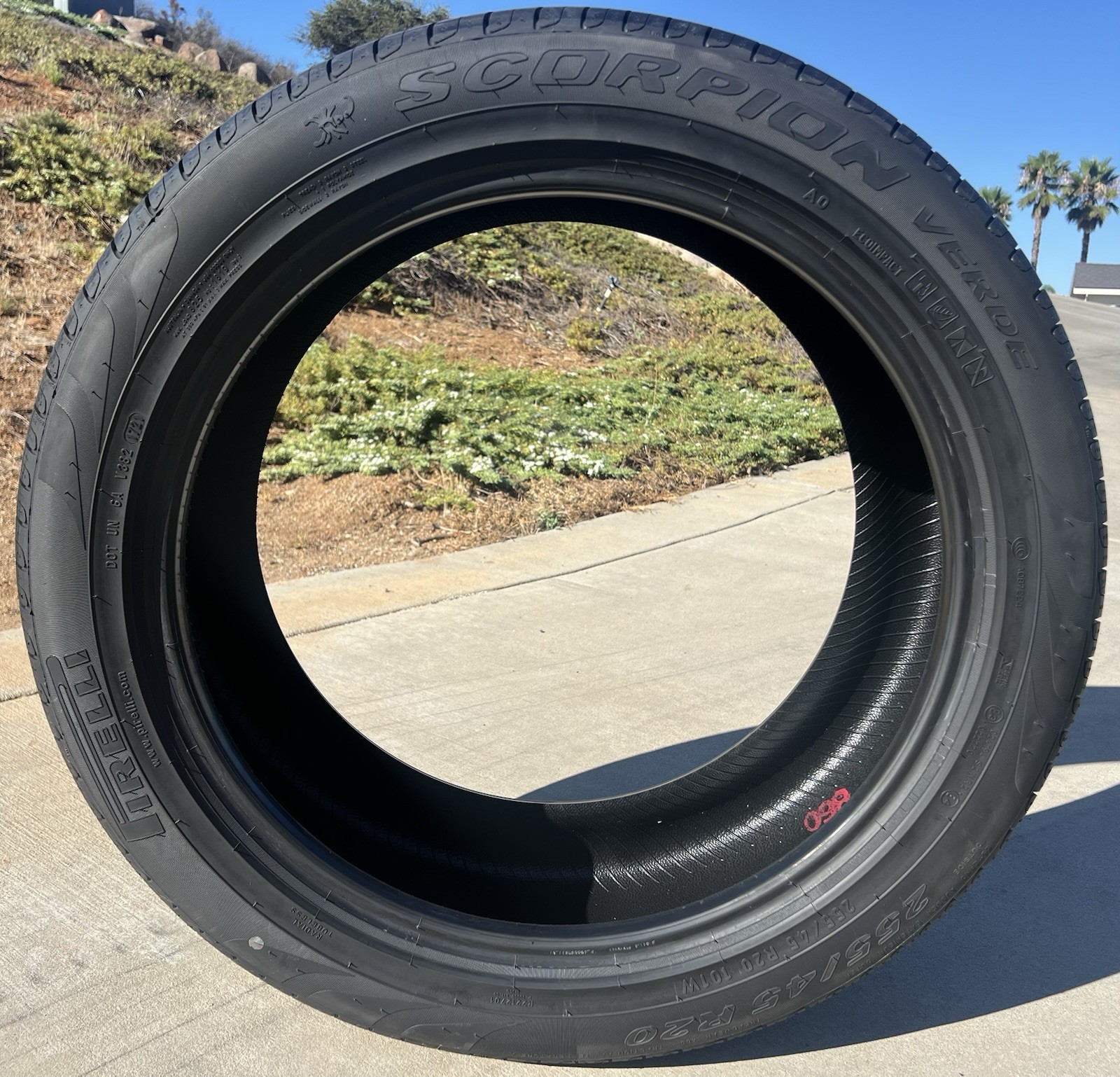 Set of FOUR BRAND NEW 255/45R20 101W Pirelli Scorpion Verde AO Audi Tires