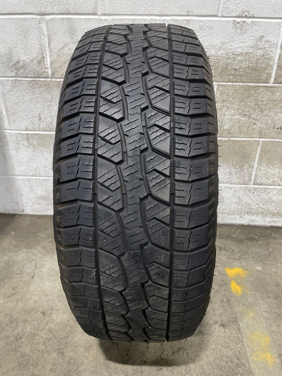 1x P265/60R18 West Lake Radial SL369 A/T 8/32 116 T Used Tire 2656018