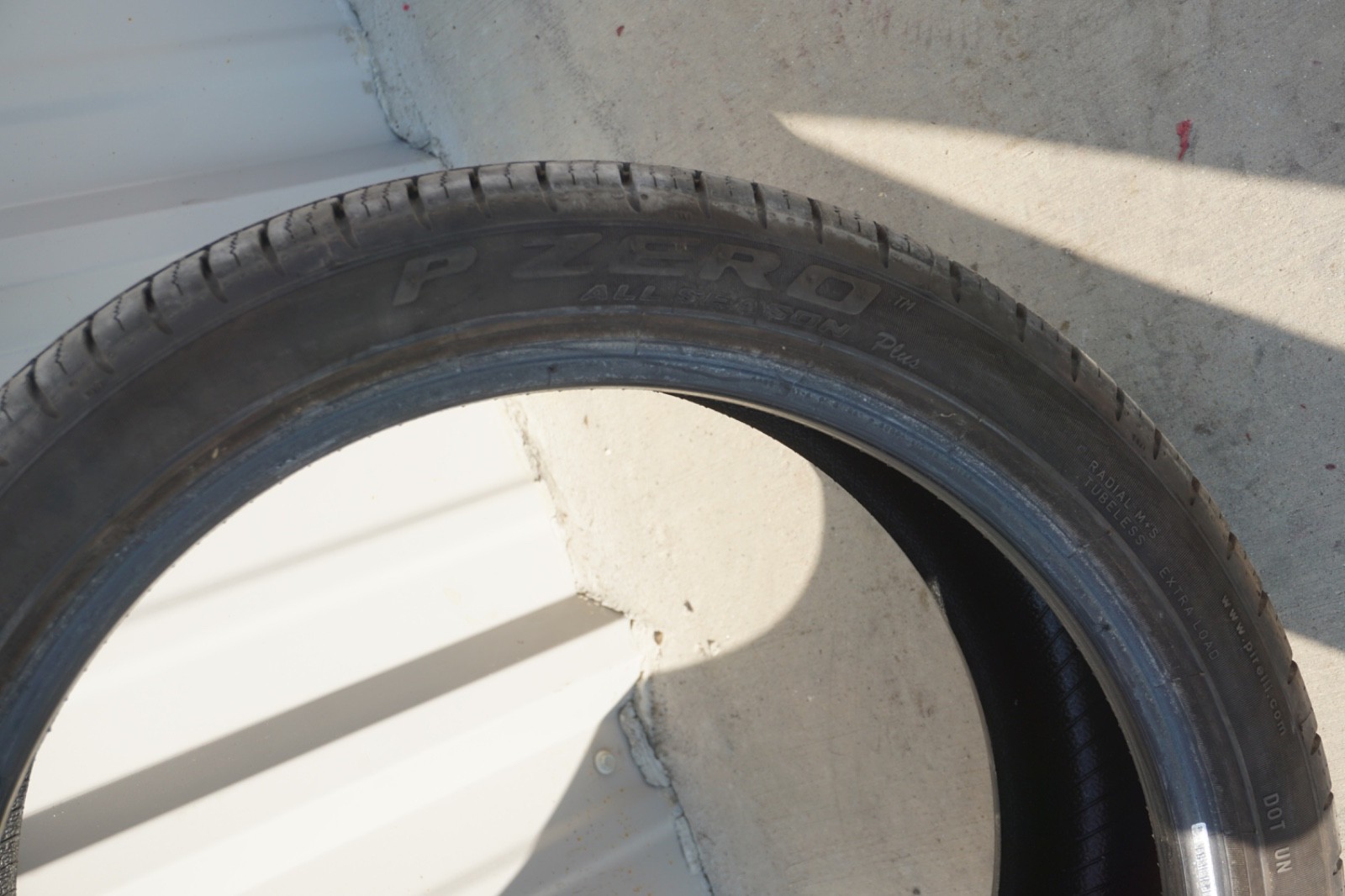 Pirelli Pzero All Season Plus 225/40R18 Tire (QTY 1) 9/32″ – USED
